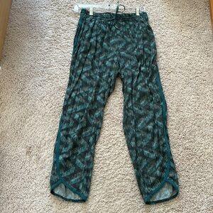Anthro Hei Hei Green pattern drawstring pants size small